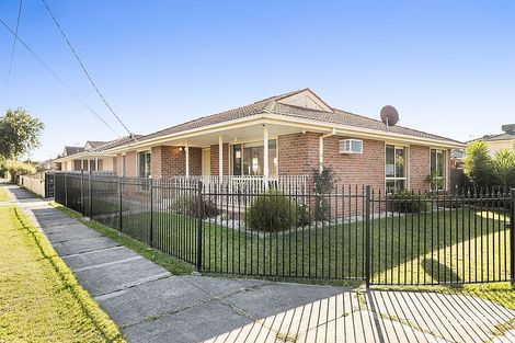 Property photo of 19 Ross Street Dandenong VIC 3175