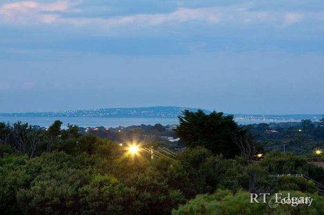30 Fairhills Dr, Rye, VIC 3941
