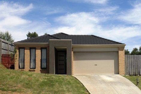 8 Mcmillan Dr, Warragul, VIC 3820