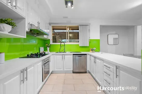 Property photo of 6 Saintsbury Crescent Dandenong North VIC 3175