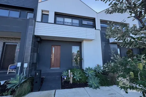 5 Greenhouse Gra, Officer, VIC 3809