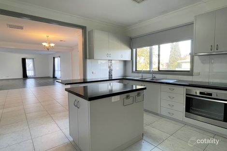 Property photo of 162 Stradbroke Avenue Swan Hill VIC 3585