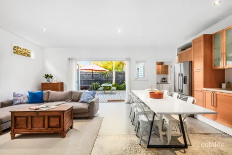 Property photo of 27 Gamon Street Seddon VIC 3011