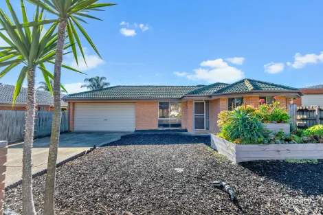 25 Chapman St, Carrum Downs, VIC 3201