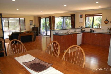 Property photo of 2 Mahogany Place Fennell Bay NSW 2283