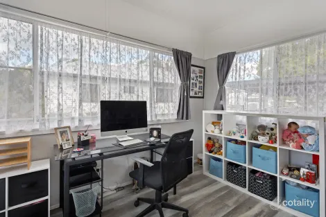 Property photo of 37 Cunliffe Street Oakey QLD 4401