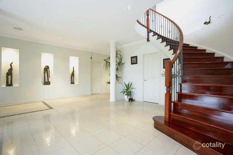 Property photo of 19 Waterside Drive Waterways VIC 3195