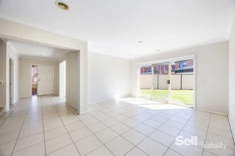 Property photo of 12-14 Jade Court Springvale VIC 3171