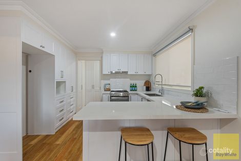 Property photo of 13 Tomkin Court Altona Meadows VIC 3028