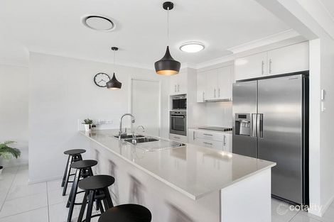 Property photo of 16 Stega Place Wynnum West QLD 4178