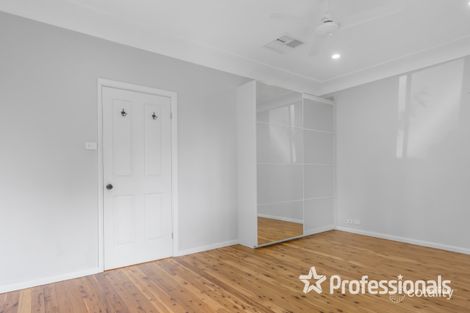 Property photo of 21 Nilma Avenue Mount Austin NSW 2650