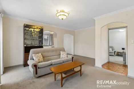 Property photo of 2 Nannatee Way Wanneroo WA 6065