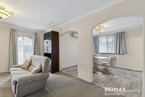 Property photo of 2 Nannatee Way Wanneroo WA 6065