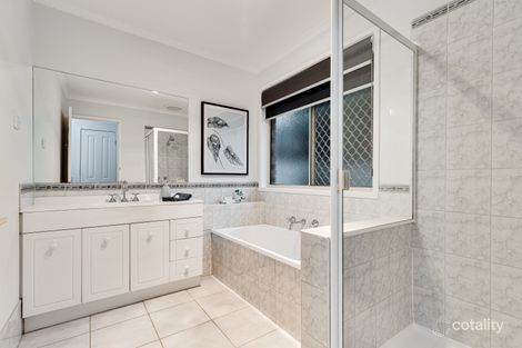 Property photo of 102 Fairway Drive Rowville VIC 3178