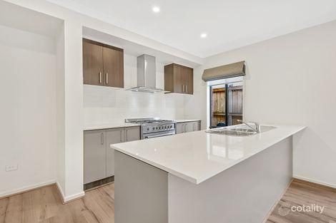 Property photo of 32 Thornaby Drive Mickleham VIC 3064