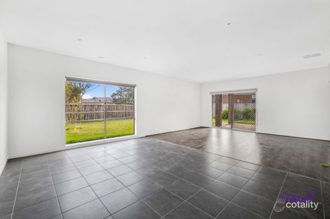 Property photo of 31 Frankland Street Clyde North VIC 3978