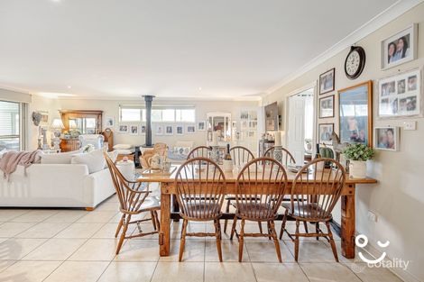 Property photo of 4 Yarle Crescent Flinders NSW 2529