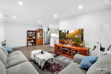 Property photo of 72 Surin Road Tarneit VIC 3029