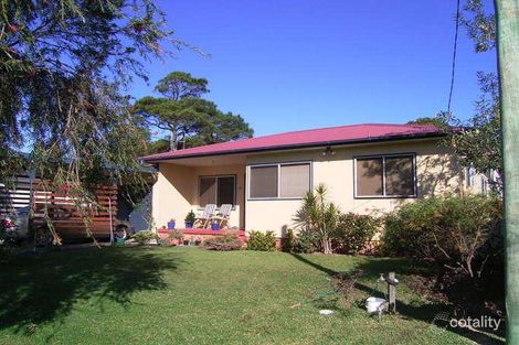 Property photo of 4 Bryan Street Old Bar NSW 2430