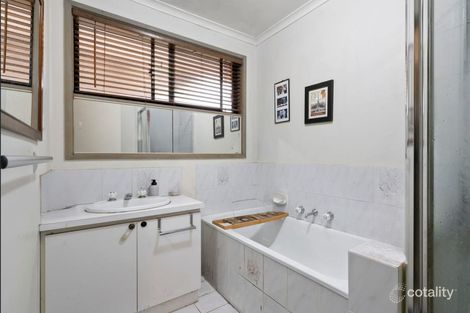 Property photo of 11 Torbay Court Werribee VIC 3030