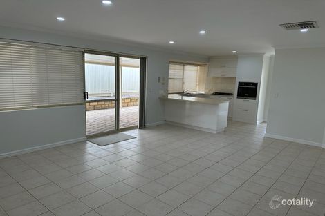 Property photo of 22 Seabrook Place Success WA 6164