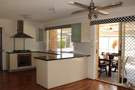 8 Deloraine Ave, Urangan, QLD 4655