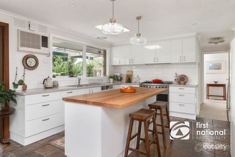 9 Poplar Cres, Emerald, VIC 3782