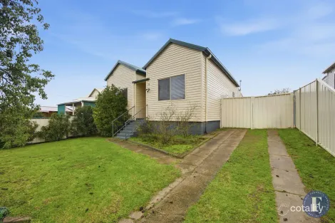 17 Brock St, Young, NSW 2594