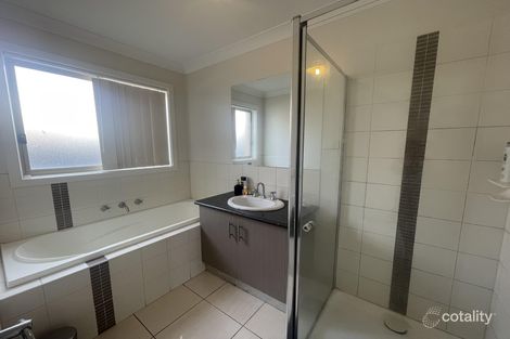 Property photo of 33 Vicky Court Point Cook VIC 3030