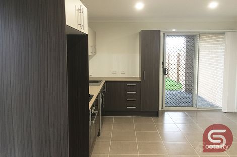 Property photo of 1/18 Westall Place Redbank Plains QLD 4301