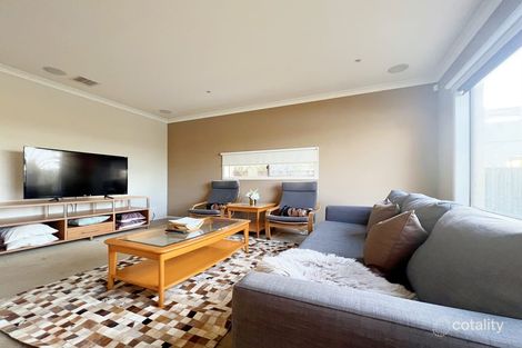 Property photo of 25 Watersedge Cove Point Cook VIC 3030