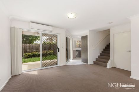 Property photo of 2/41 River Road Bundamba QLD 4304