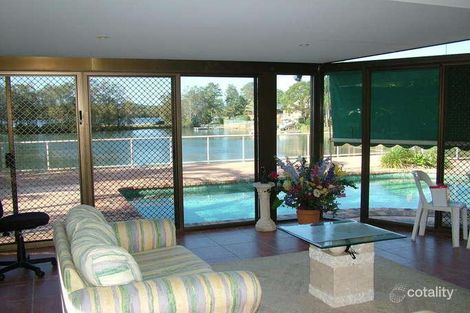 Property photo of 6 Commodore Court Banora Point NSW 2486