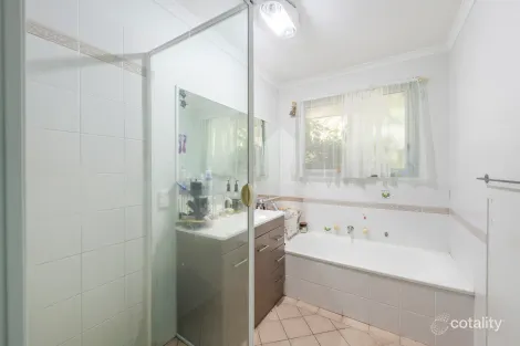 Property photo of 17 Casuarina Close Coutts Crossing NSW 2460