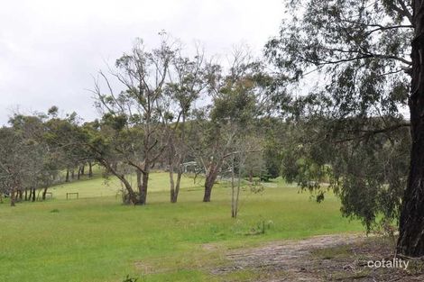 8 Oxford Downs Rd, Macclesfield, VIC 3782