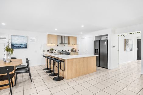Property photo of 12 Letitia Close Wakerley QLD 4154
