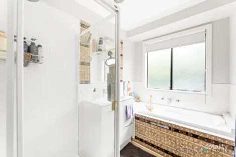 Property photo of 7 Woodbridge Place Burnside VIC 3023