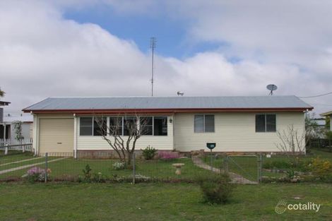 25 Cooper St, Murgon, QLD 4605