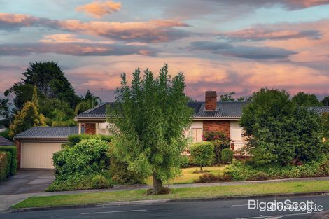 Property photo of 18 Meredith Avenue Templestowe VIC 3106