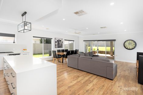 Property photo of 29 Sturrock Drive Boorooma NSW 2650