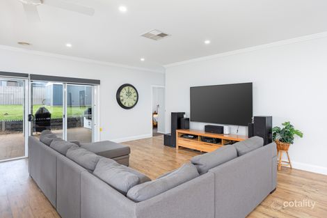 Property photo of 29 Sturrock Drive Boorooma NSW 2650