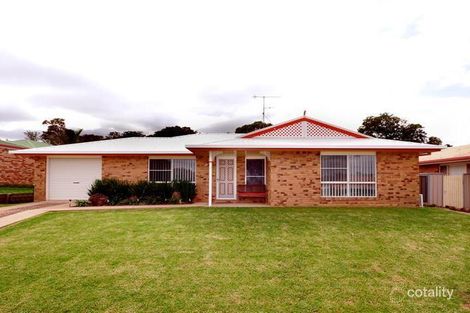 9 Baron Ct, Wilsonton, QLD 4350