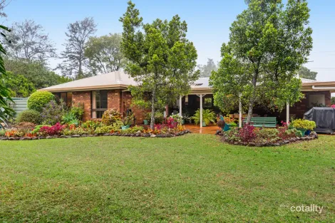 Property photo of 28 Cawdor Road Highfields QLD 4352