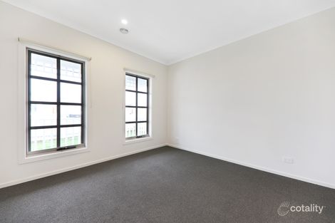 Property photo of 9 Crowlands Circuit Eynesbury VIC 3338