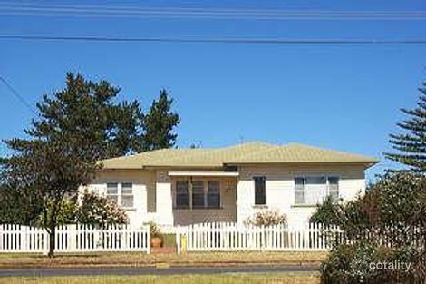 198 Taylor St, Newtown, QLD 4350