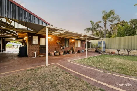 Property photo of 23 Skiff Way Heathridge WA 6027