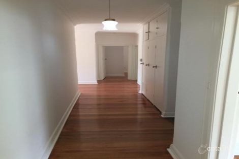 Property photo of 4 Albemarle Court Glen Iris VIC 3146