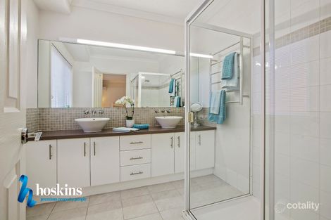 Property photo of 3 Hazelview Pocket Croydon North VIC 3136