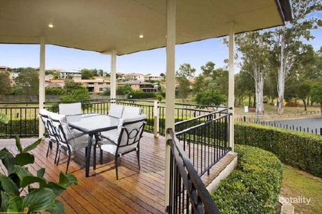 2 Boondooma Cct, Albany Creek, QLD 4035