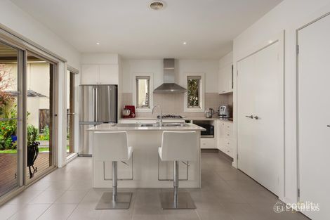 Property photo of 141 Main Drive Macleod VIC 3085